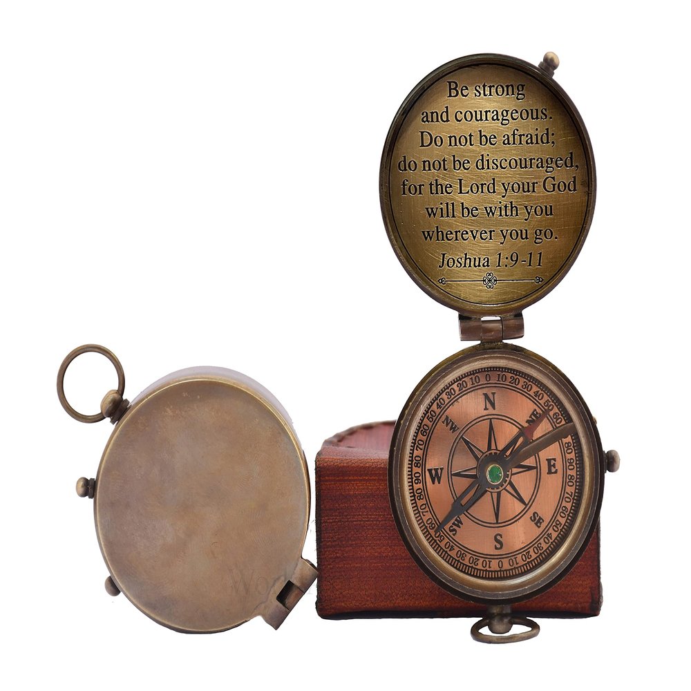 Antique Nautical Vintage Directional Magnetic Compass with Famous Scripture Quote Engraved Baptism Gifts with Leather Case for Loved Ones, Son, Father, Fianc. (Be Strong and Courageous)