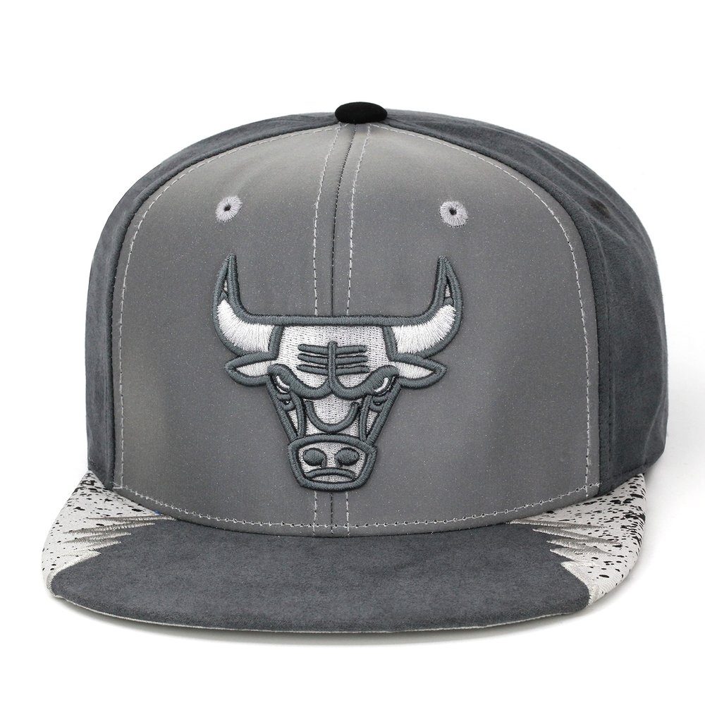 Mitchell & Ness Chicago Bulls Day 5 Grey Snapback Cap Kappe Basecap