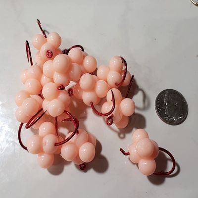 1 Dozen - 1/0 Realistic Rubber Cluster Eggs Light Peach - Salmon and Steelhead