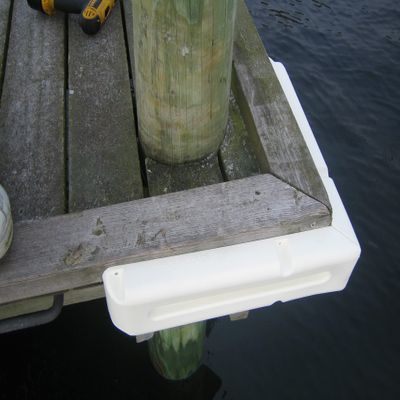 Dan-Fender Mini Multi-Dock Fender - Boat Protection for Docking to Reduce Friction - Multi Purpose, Adjustable Vertical or Horizontal Corner Piece for Quay, Marina & Side of Yacht (37.4 x 4.7 x 2)