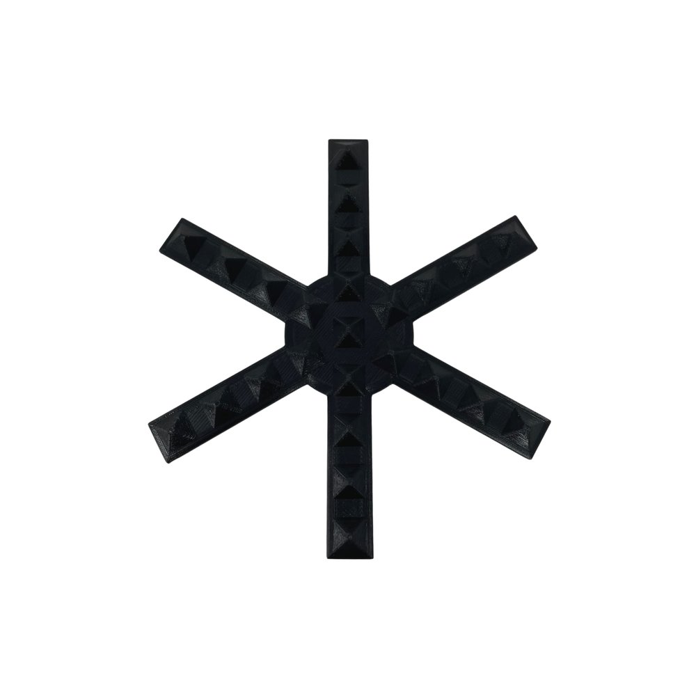 FRESHe Snowboard Stomp Pad - Snowflake Spike Pattern - Specialized Stomp Pad Designed for Better Grip & Adhesion to Snowboards - Black