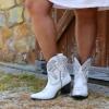Bcshiye Women Vintage Embroidered Cowgrirl Boots Retro Short Western Ankle Boots Pointed Toe Chunky Mid Cowboy Boots view 2