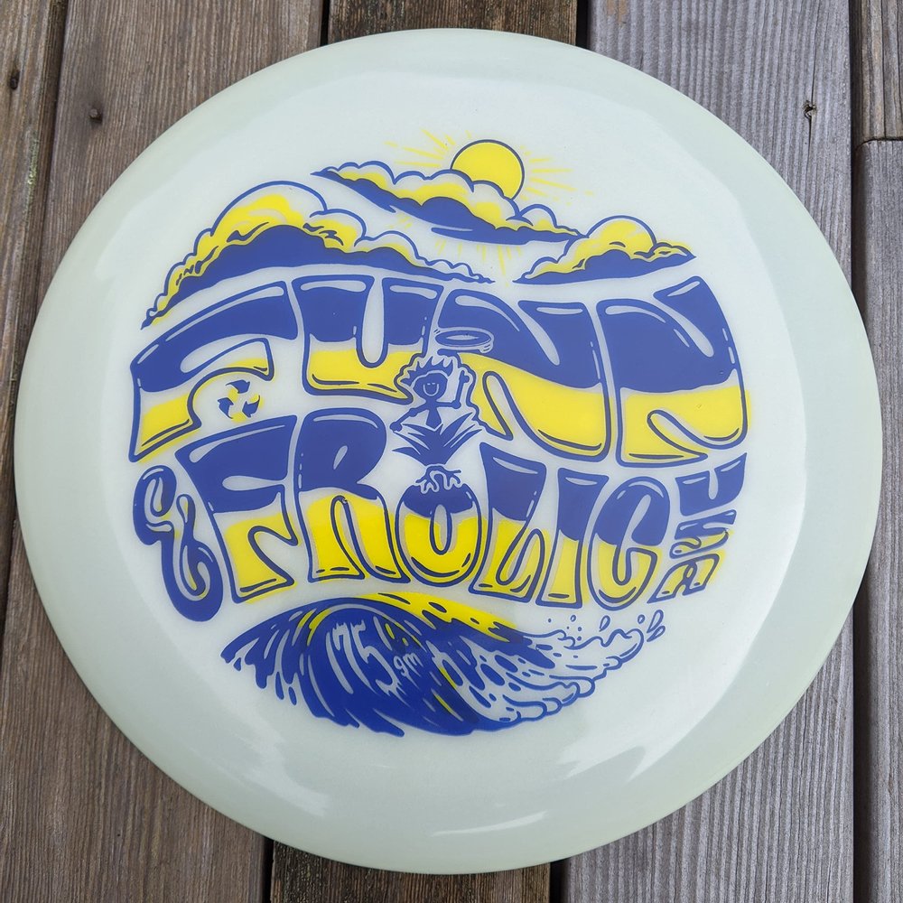 Funn & Frolic - USA Michigan GO Blue 175gm Glow Ultimate Frisbee
