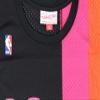 Mitchell & Ness NBA Miami Heat Shaquille O'Neal 2005 Swingman Jersey L view 4