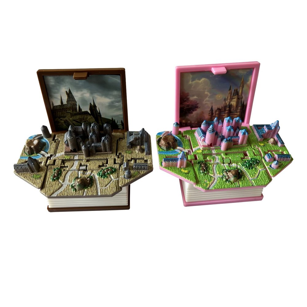 Davidamy's Gift 3D Pop-up Book Mini Castle Toys Cute Keychain for Kids Backpack, 3D Castel Scene for Girls Gift for Party Birthday etc. -Pack of 2PCS (Pink + Brown Castle Books)