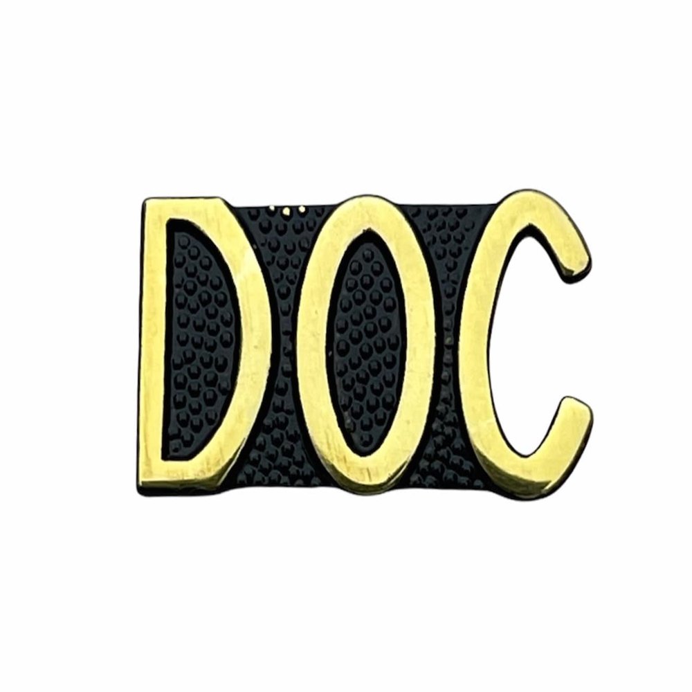 Doc Medical Doctor Script Hat or Lapel Pin H15338 F4D20L