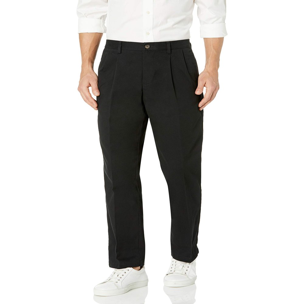 Amazon Essentials Men's Classic-Fit Wrinkle-Resistant Pleated Chino Pant (Available in Big & Tall), Black, 60W x 30L