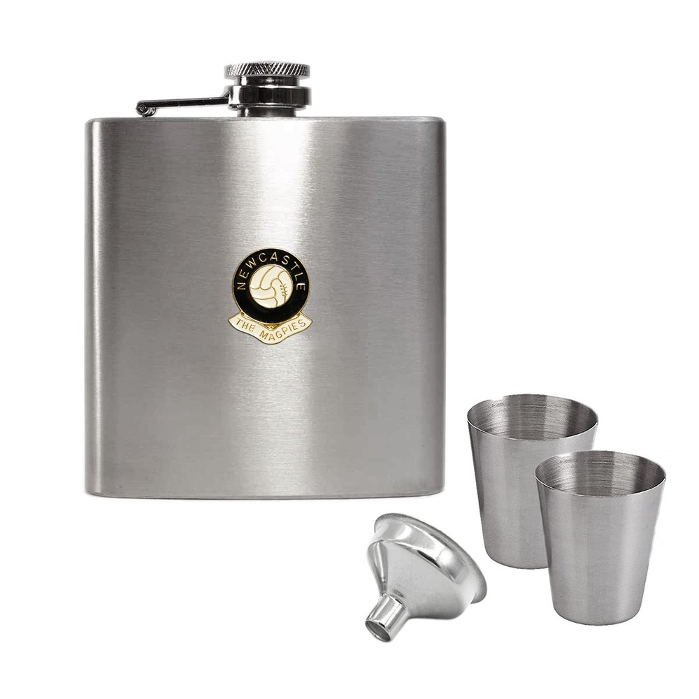Knight. Newcastle United Hip Flask Gift Set (FG374)