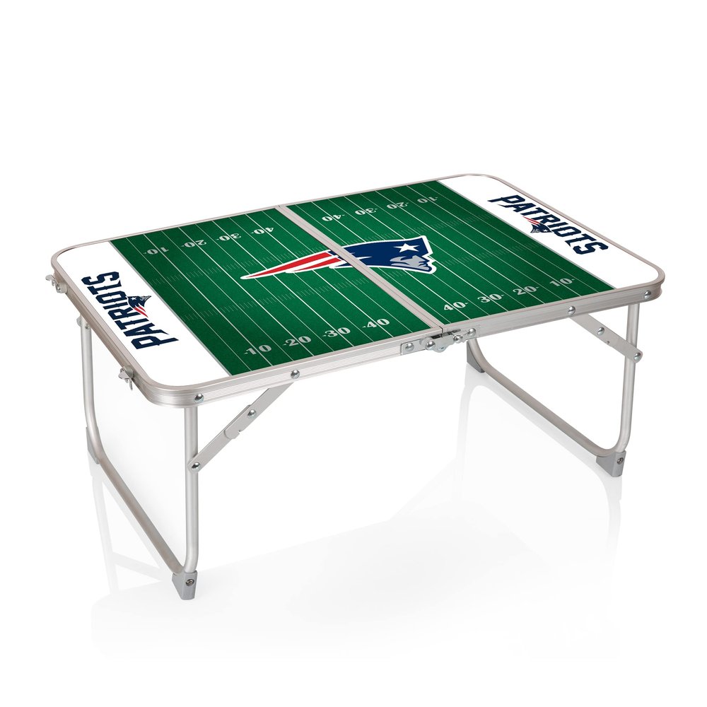 PICNIC TIME New England Patriots Mini Portable Table