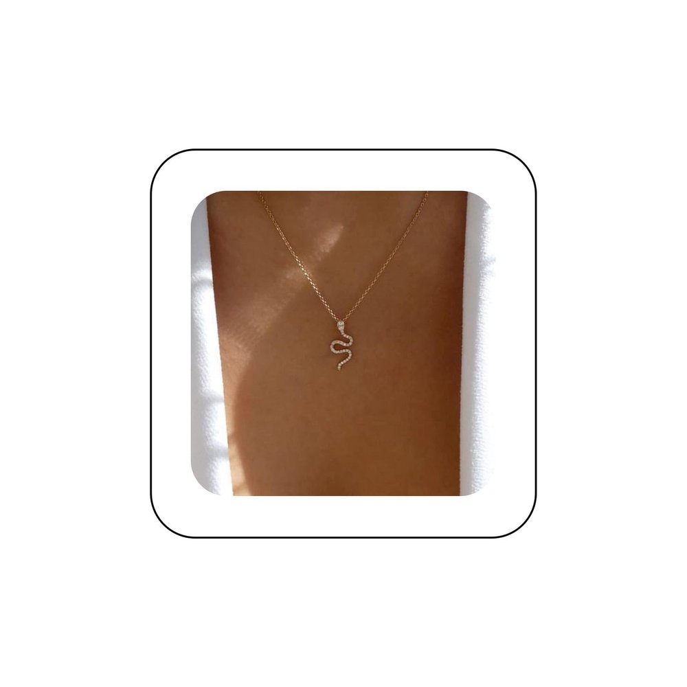 Andelaisi Punk Snake Choker Necklace Retro Serpent Snake Pendant Necklace Chain Gold Snake Chain Necklace Stereoscopic Snake Necklaces Jewelry for Women