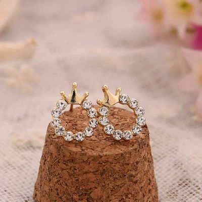 1 Set of Vintage Crown Earrings for Women Luxury Jewelry Box