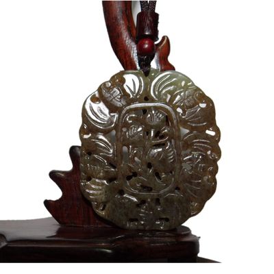 2.1" China Certified Nature Hetian Nephrite Sugar Jade Five Blessing Bat and Flower Hand Carved Necklace Pendant 4808