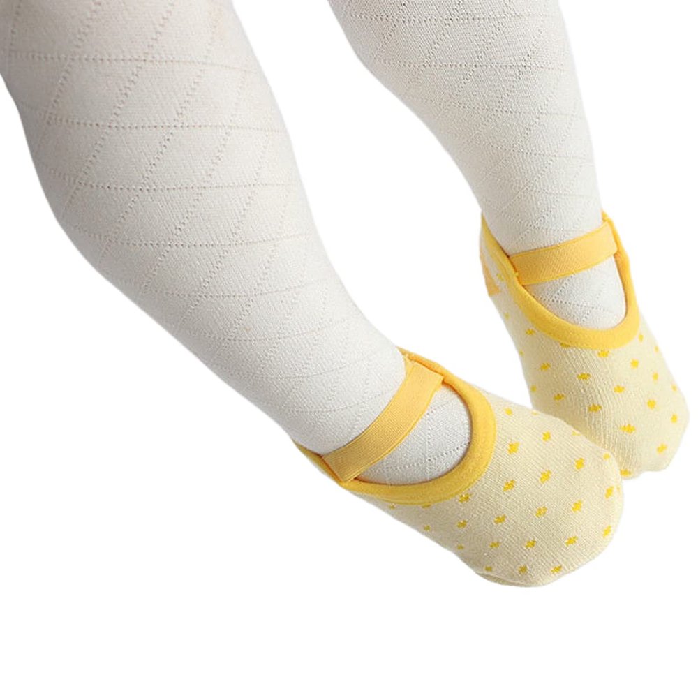 BULINGNA Toddler Baby Girl Non Skid Socks, Polka Dot No Show Socks with Strap Low Cut Anti Slip Grip Slippers for Baby 1-3T (Yellow)