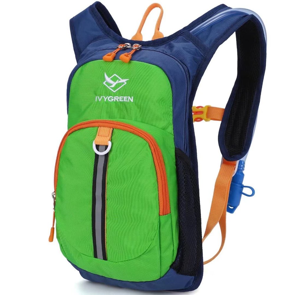 Ivygreen Kids Hydration Backpack, Hiking Backpack for Boys or Girls with 1.5L Water Bladder (Green - Small)