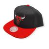 Mitchell & Ness Chicago Bulls Core Basic Snapback, Black/Red view 2