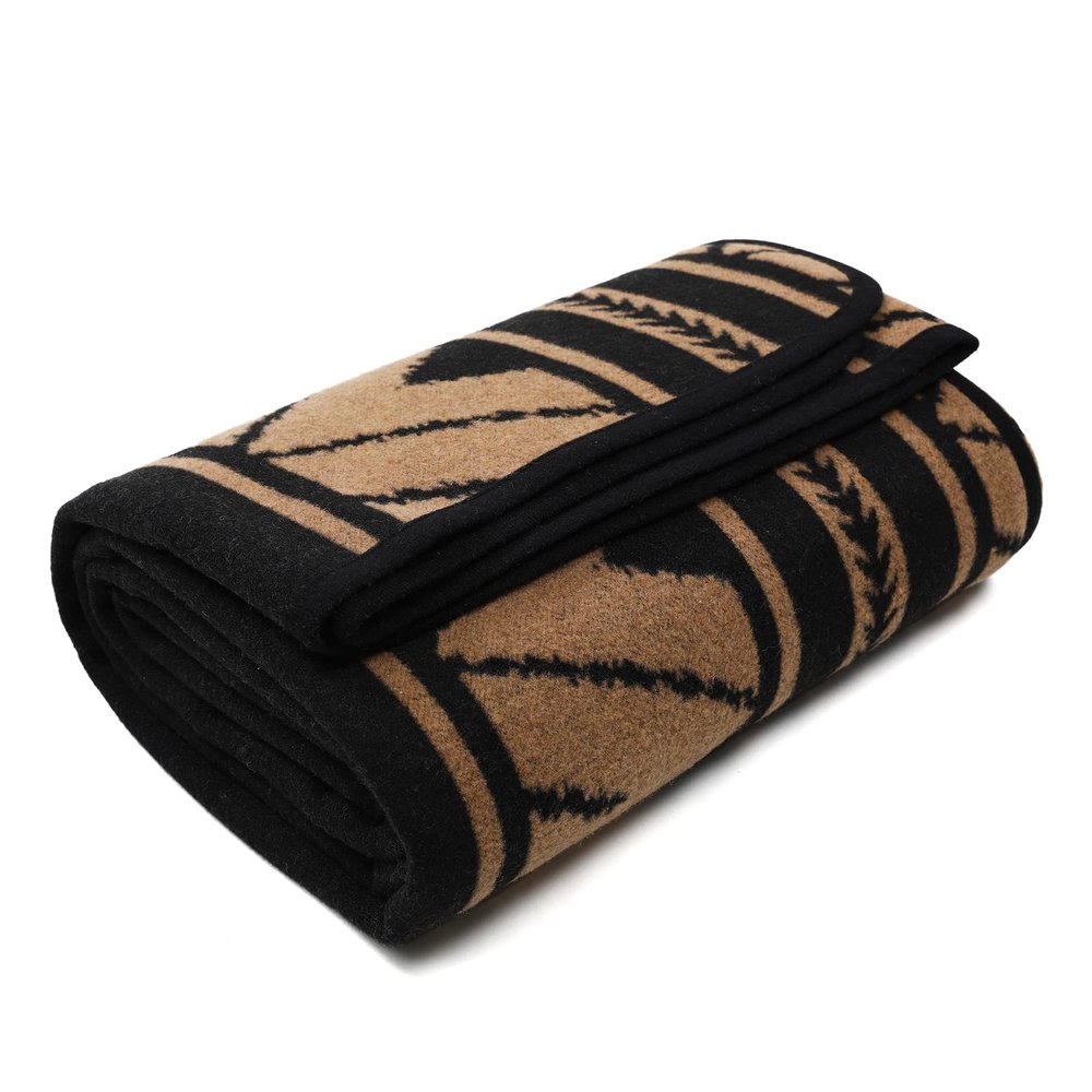 ACUSHLA Merino Wool Camp Blanket - Soft Warm Thick Washable Large Outdoor Camping Travel Throw Blanket All Weather, Sierra Khaki 79" x63"