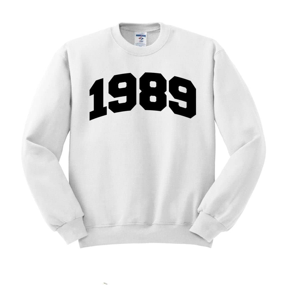 TeesAndTankYou College Style 1989 Sweatshirt Unisex 4X-Large White