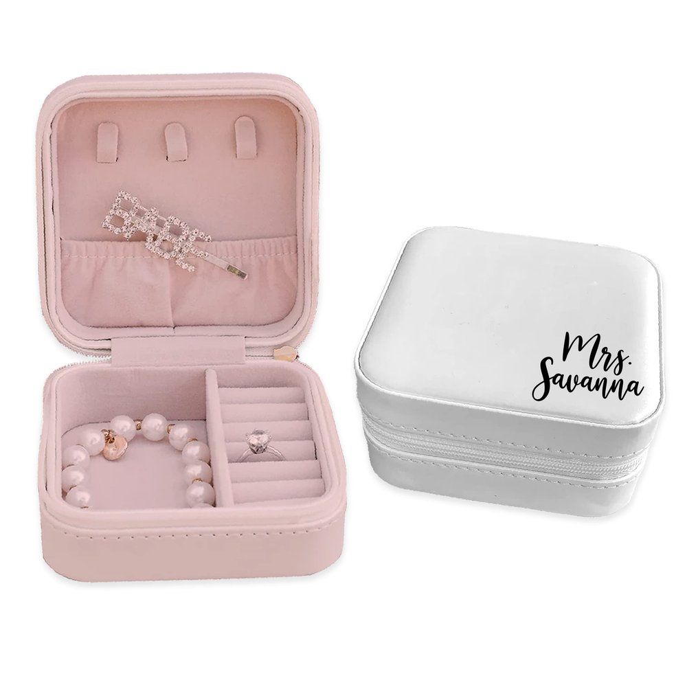 TEEAMORE Custom Travel Jewelry Box Small Jewelry Storage Case Add Your Text Name Gift For Women Girls Rings Necklaces Organizer White