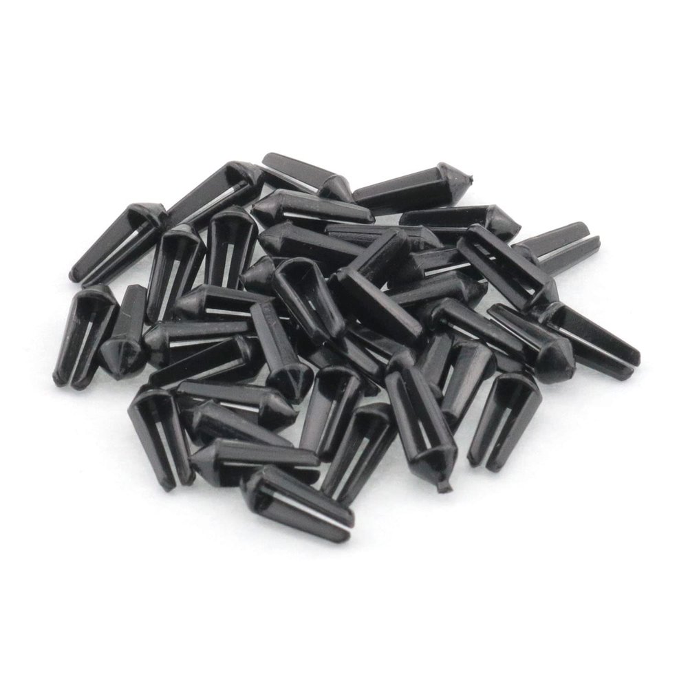 DGHAOP Dart Wing Protector 40 in 1 Plastic Flight Protectors Dart Accessories Black Dart Flight Wing Savers Protectors