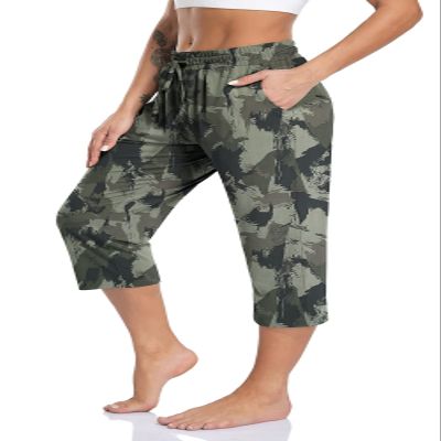 TARSE Womens Summer Casual Capris Yoga Workout Sweat Pants Pockets Loose Drawstring Capri Pants Lounge Pajama Cropped Pants (Camo,L)