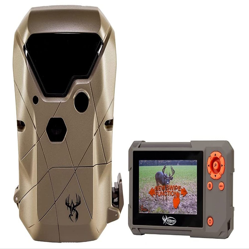 Wildgame Innovations Kicker Lightsout 18MP Trail Camera and Trail Pad Image Viewer Combo