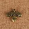 Retro Bee Statue DIY Jewelry Accessories, Insect Sculpture Punk Pendant Handmade Brass Keychain Bag Pendant Study Paperweight Decor view 4