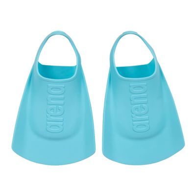 arena Unisex Kids Junior Swim Training Fins for Lap Swimming, Open Heel and Hydrodynamic Slits, Sky, Size 3-3.5 US