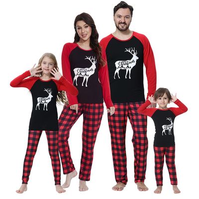 YIJIU Matching Family Christmas Pajama Set Xmas Sleepwear Long Sleeve Tee and Plaid Pants Pjs Loungewear,Elk Reindeer,Men-M