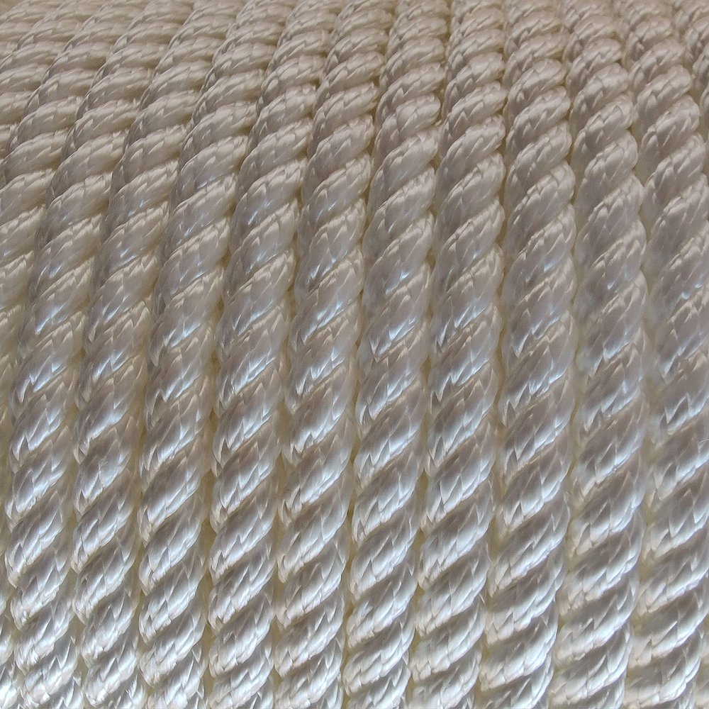MarineNow Premium 3-Strand Nylon Anchor Rode Line (9/16", 800 feet)