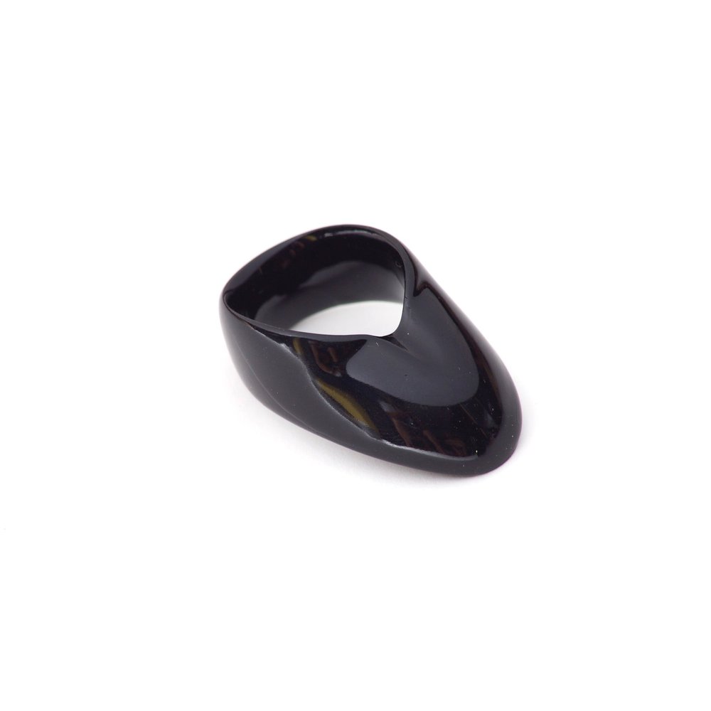 Vermil Victory Black Thumb Ring (15x18 mm)