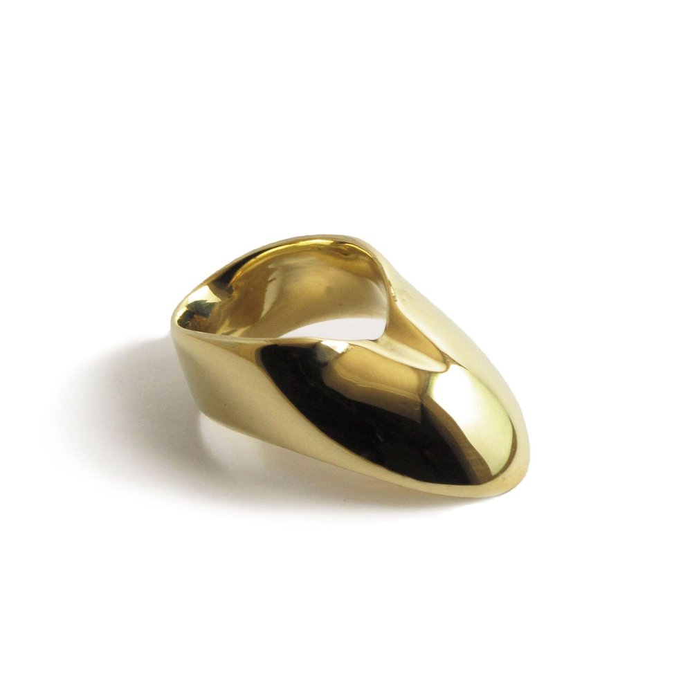 Vermil Victory Brass Thumb Ring (15x18 mm)