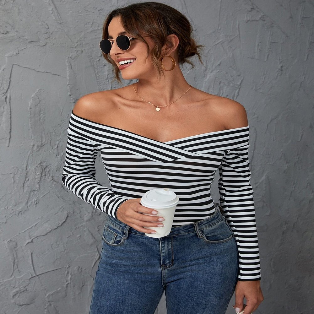 BENIN Striped Print Off Shoulder Tee Long Sleeve Regular Sleeve Women's Comfort T-Shirt Black and White