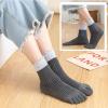 NENGGE 5 Pairs Women Toe Socks Cotton Comfy High Cut Five Sock Athletic Ankle for Ladies Cute Cat Dog Five Finger Sock,L view 2