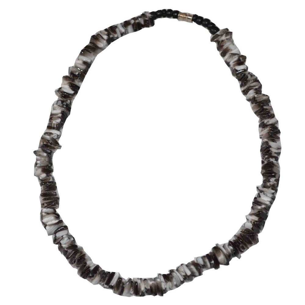 Tiger Smile Real Chips Puka Shell Choker Necklace 18" Black White