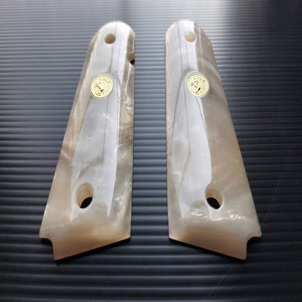 [BMPL] Pearl White Resin Gun Grips Compatible Replacement for 1911 Full Size, Government, Full Size Clones, Polyester,Gold Medallion,Thai Handmade