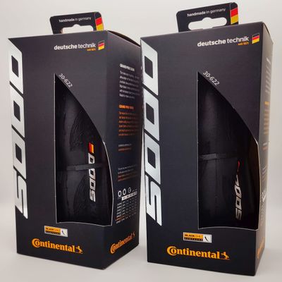 Continental Grand Prix 5000 700 X 30 Black-BW + Black Chili 2-Count