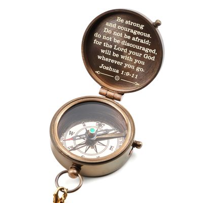 AlPath Be Strong and Courageous Engraved Compass with Authentic Wooden Box Inspirational Gift for Husband & Wife Baptism Gift, Graduation Gift for Boys & Girls Religious Gift for Everyone Gifts