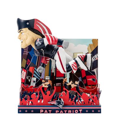 FOCO New England Patriots NFL Pat The Patriot Thanksgiving Mascot Bobblehead