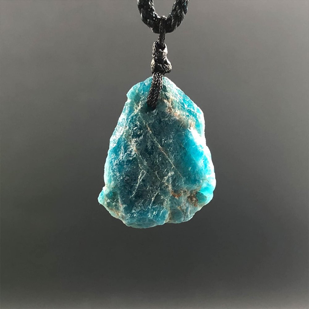 1pc Random Blue Apatite Rough Raw Natural Stone Pendant Necklace Quartz Crystal Gift Gemstone Crafts Jewelry Decor