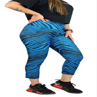 Zubaz NFL Women's 2 Color Capri Legging, Carolina Panthers, Small