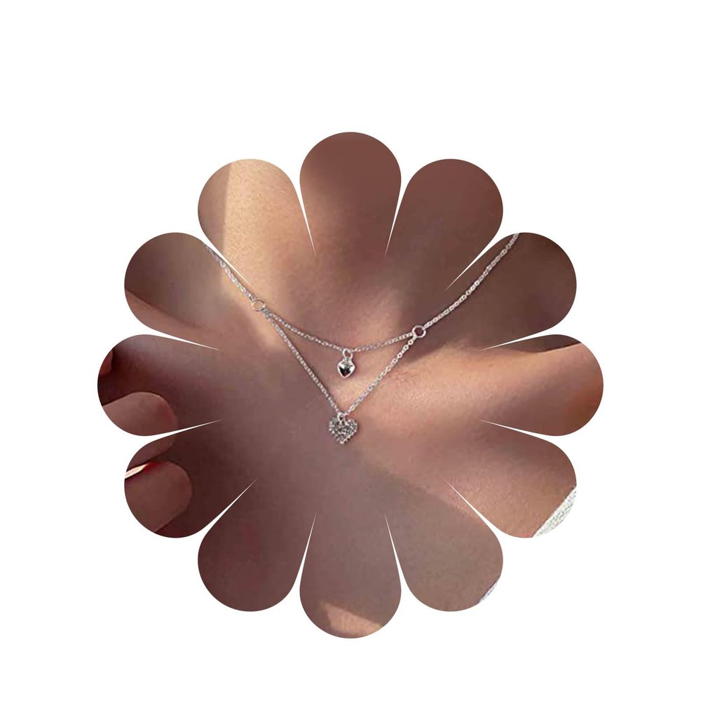 Allereyae Vintage Layered Crystal Heart Necklace Rhinestone Heart Pendant Necklace Heart Love Choker Necklace Silver Love Choker Necklace Jewelry for Women