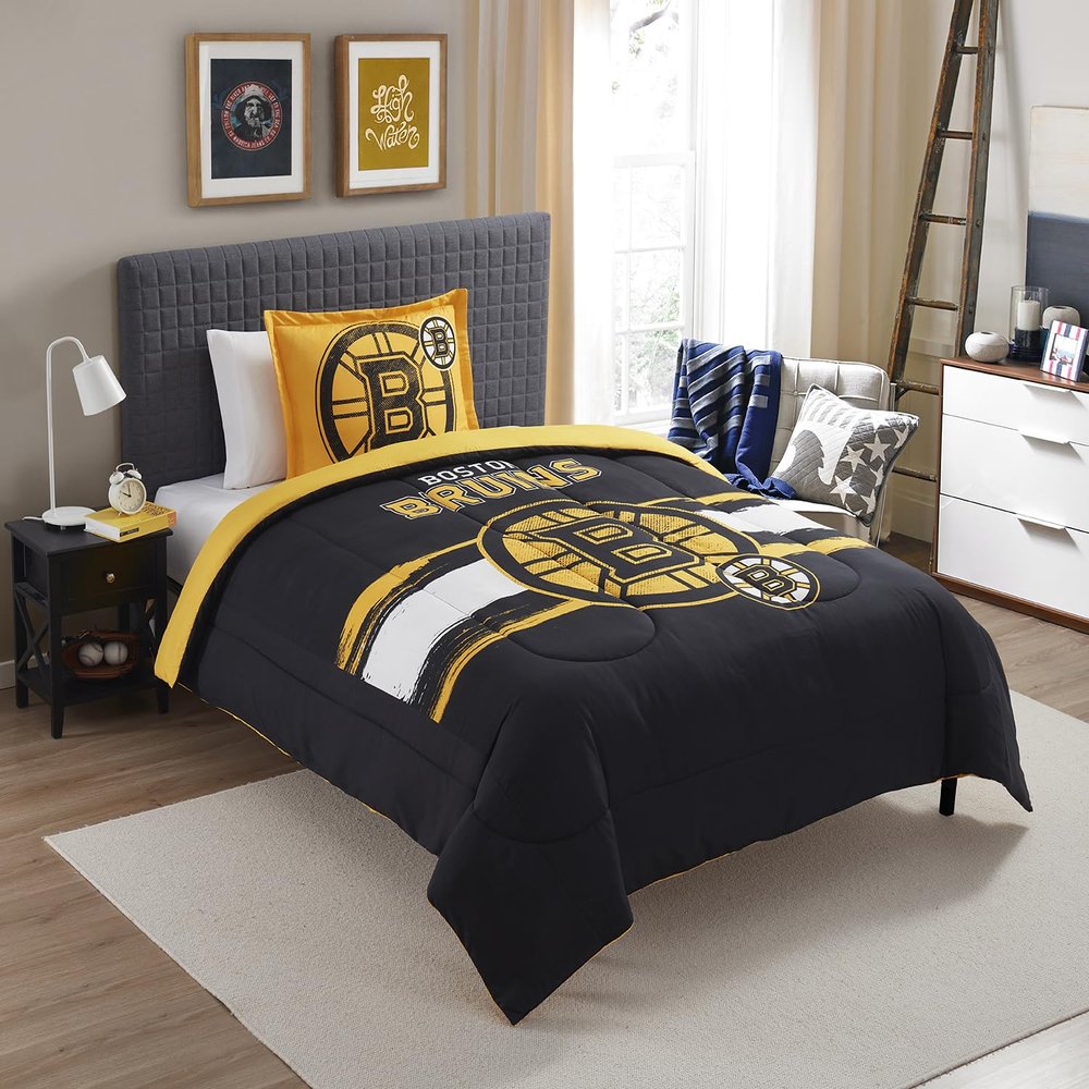 NORTHWEST Officially Licensed Boston Bruins NHL Team Comforter Set Microfiber Twin/Twin XL Comforter & Sham with Hockey Logo for Fans, Dorms, Game Day Bedrooms
