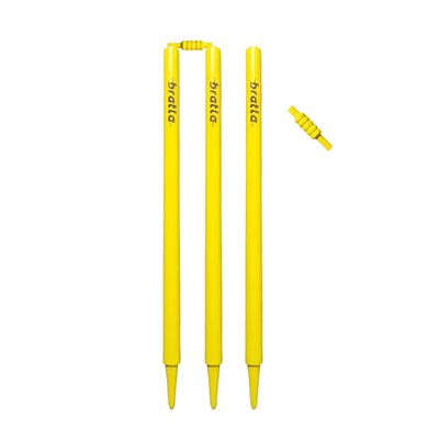 Bratla Cricket wickets with bails - Cricket Stumps Made of Wood, Set of 3 Stumps for Cricket with 2 bails, T20 Cricket Wicket, Cricket Stumps (Yellow)