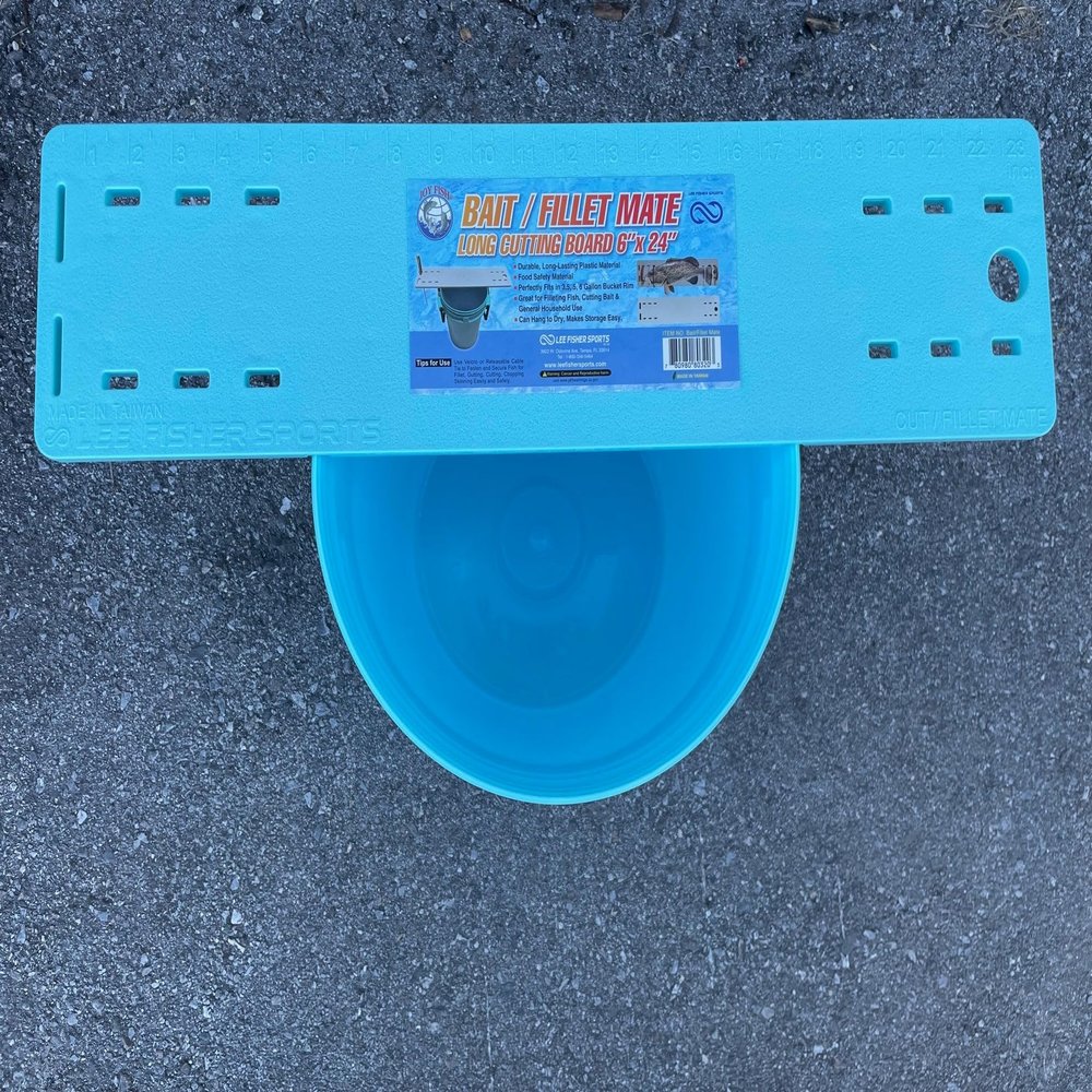 PLASTIC CUTTING BOARD BAIT/FILLET MATE FOR FILLET FISH, CUT BAIT, MEAT AT KITCHEN OR OUTDOOR, FIT ON BUCKET RIM AND SECURE. ALSO AT ANY FLAT SURFACE.