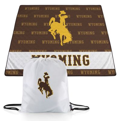 Picnic TIME NCAA Wyoming Cowboys Impressa Picnic Blanket, Lightweight Beach Blanket, Machine Washable, Outdoor Blanket, (Brown and Gold)