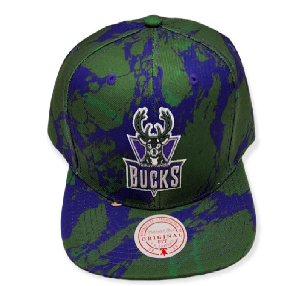Mitchell & Ness 'Down for All' Original Fit Hat Cap Adult Mens Snapback (Milwaukee Bucks) Black