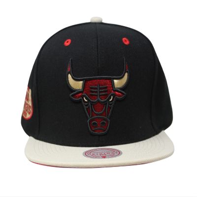 Mitchell & Ness Chicago Bulls Black Pin Drop Snapback Adjustable Cap