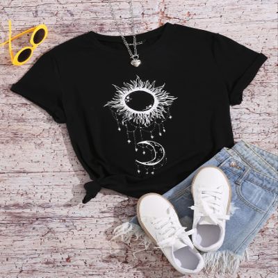 AIEBO Women's Shirts Women's Tops Shirts for Women Abstract Sun and Moon Print Tee (Color : Black, Size : Large)