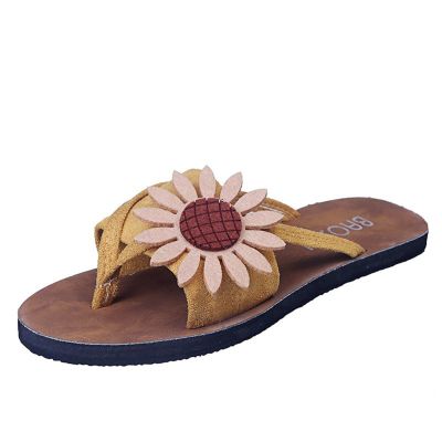 oiangi Sunflower Flip Flops for Women 2023 Summer Fashion Suede Thong Clip Toe Flat Sandals Cute Slippers Lightweight Comfy Outdoor Beach Travel Shoes Yellow