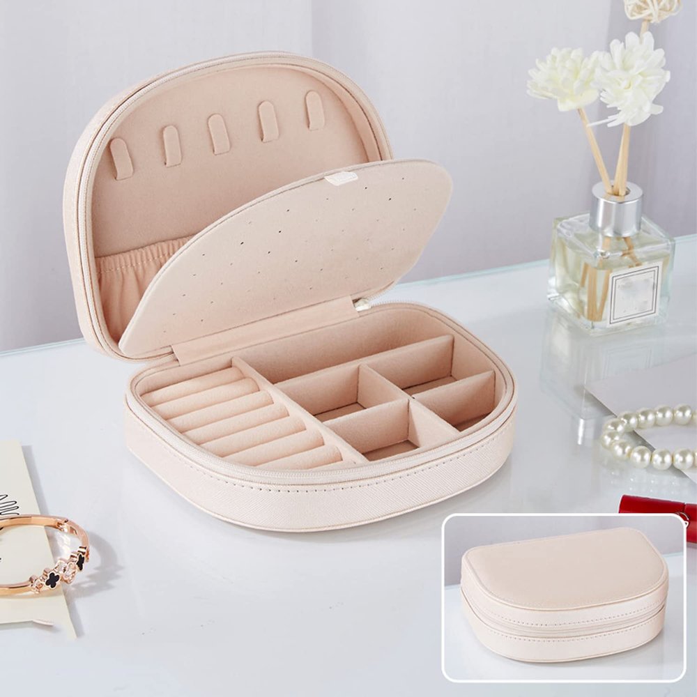 ArtsPavilion Travel Size Jewelry Box, Small Portable Seashell-Shaped Jewelry Case, 2 Layer Mini Jewelry Organizer in Leather, Earring Necklace Bracelet Ring Holder Box white